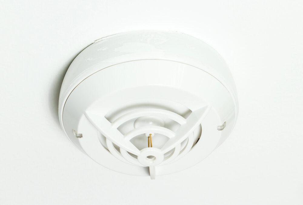 Breathe Easy: Simply Shocking’s Guide to Expert Smoke Detector Installation in the Portland Metro Area